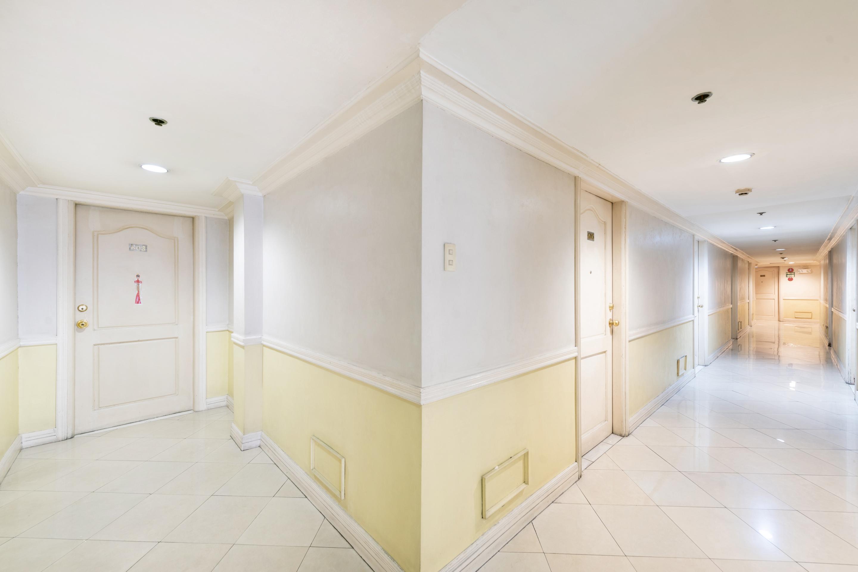 Oyo 115 Northridge Mansions Hotell Quezon City Exteriör bild