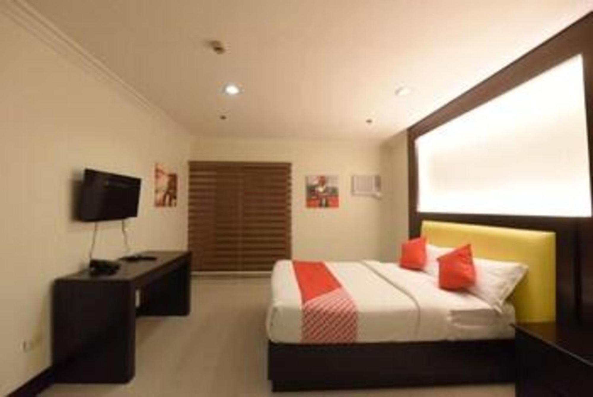 Oyo 115 Northridge Mansions Hotell Quezon City Exteriör bild