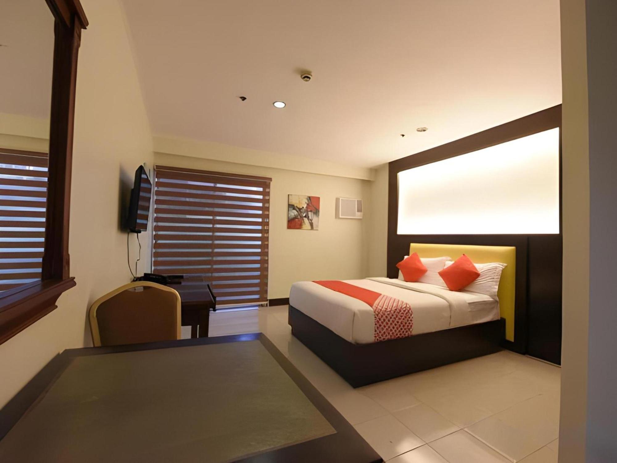 Oyo 115 Northridge Mansions Hotell Quezon City Exteriör bild