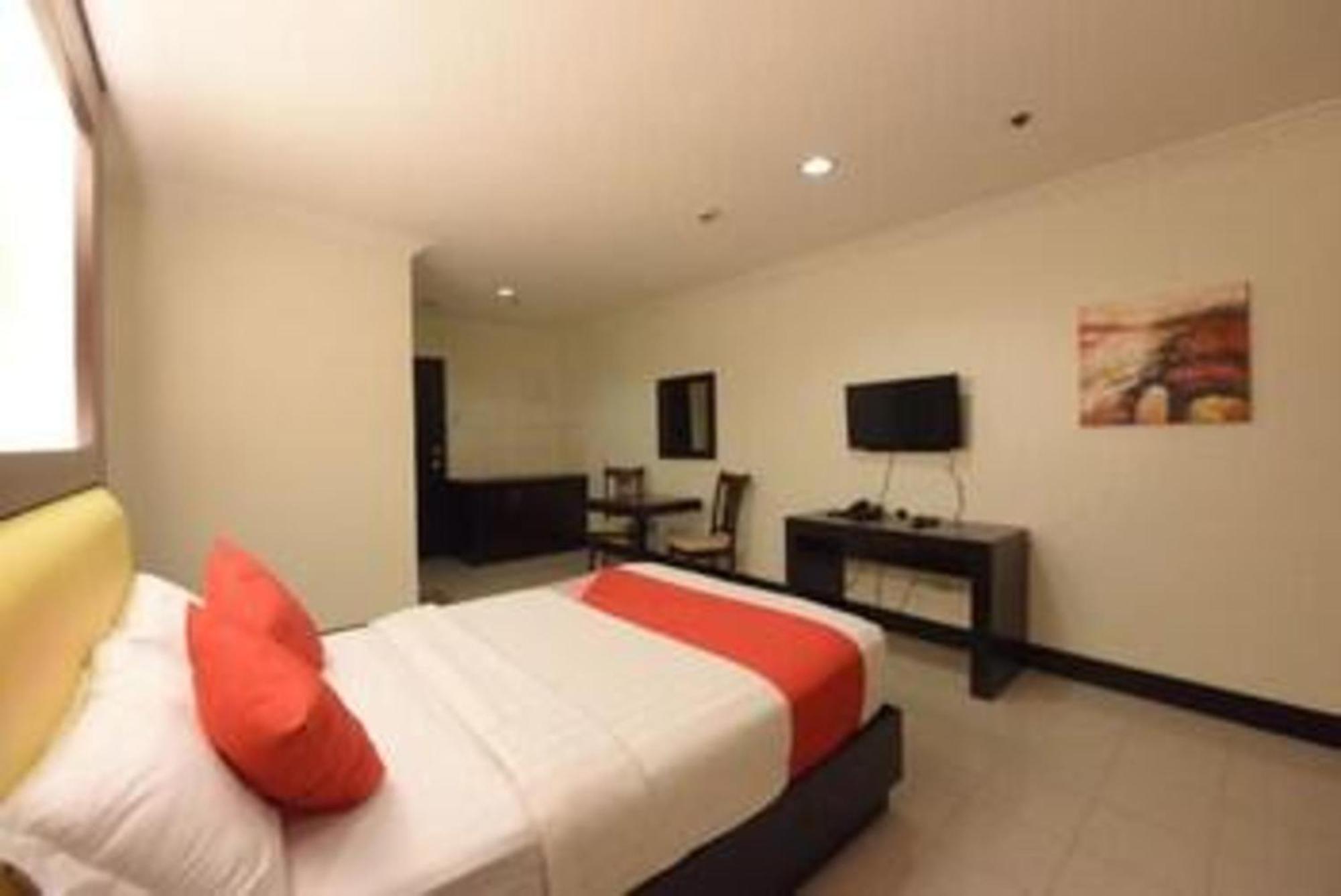 Oyo 115 Northridge Mansions Hotell Quezon City Exteriör bild