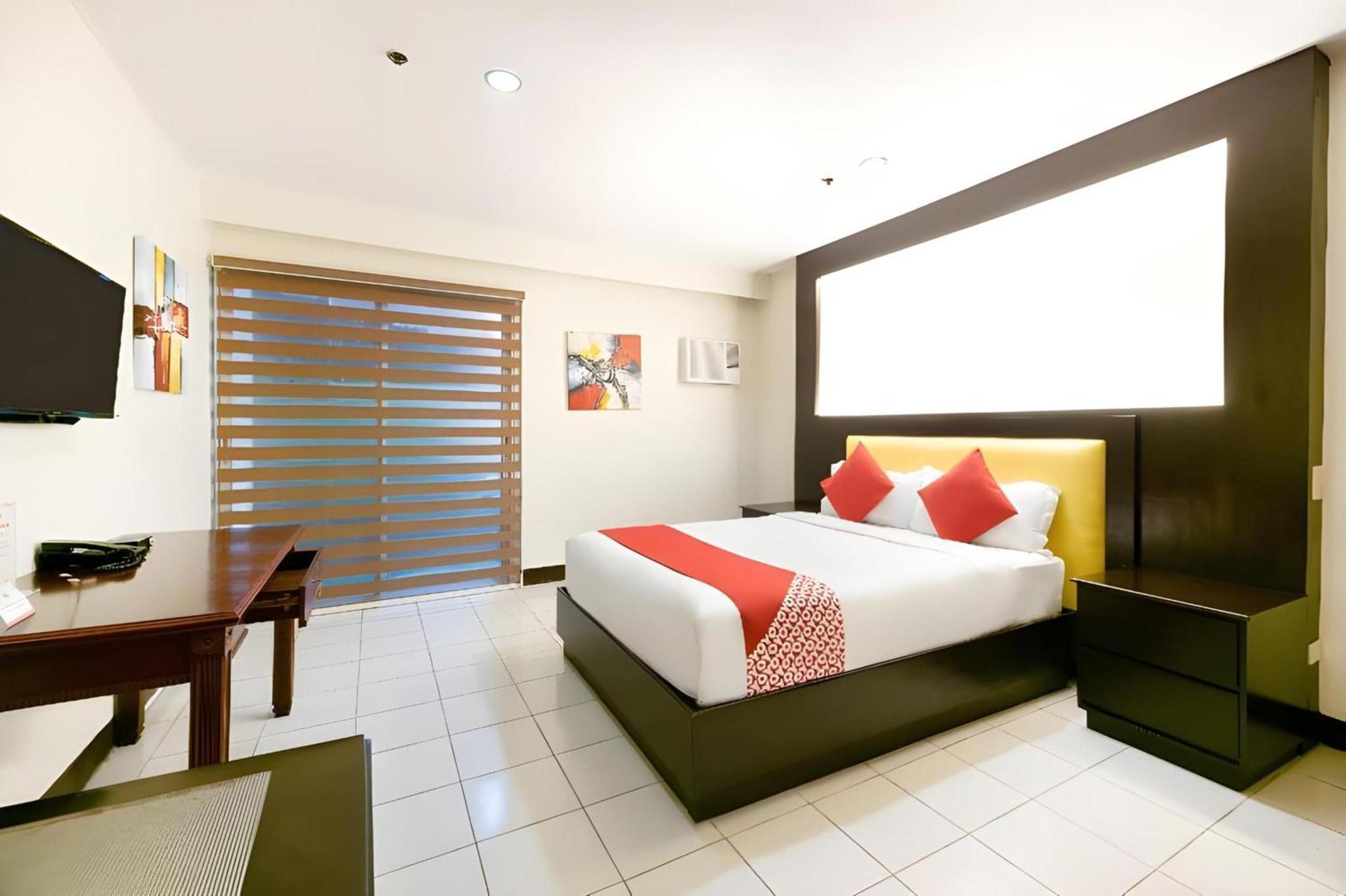 Oyo 115 Northridge Mansions Hotell Quezon City Exteriör bild