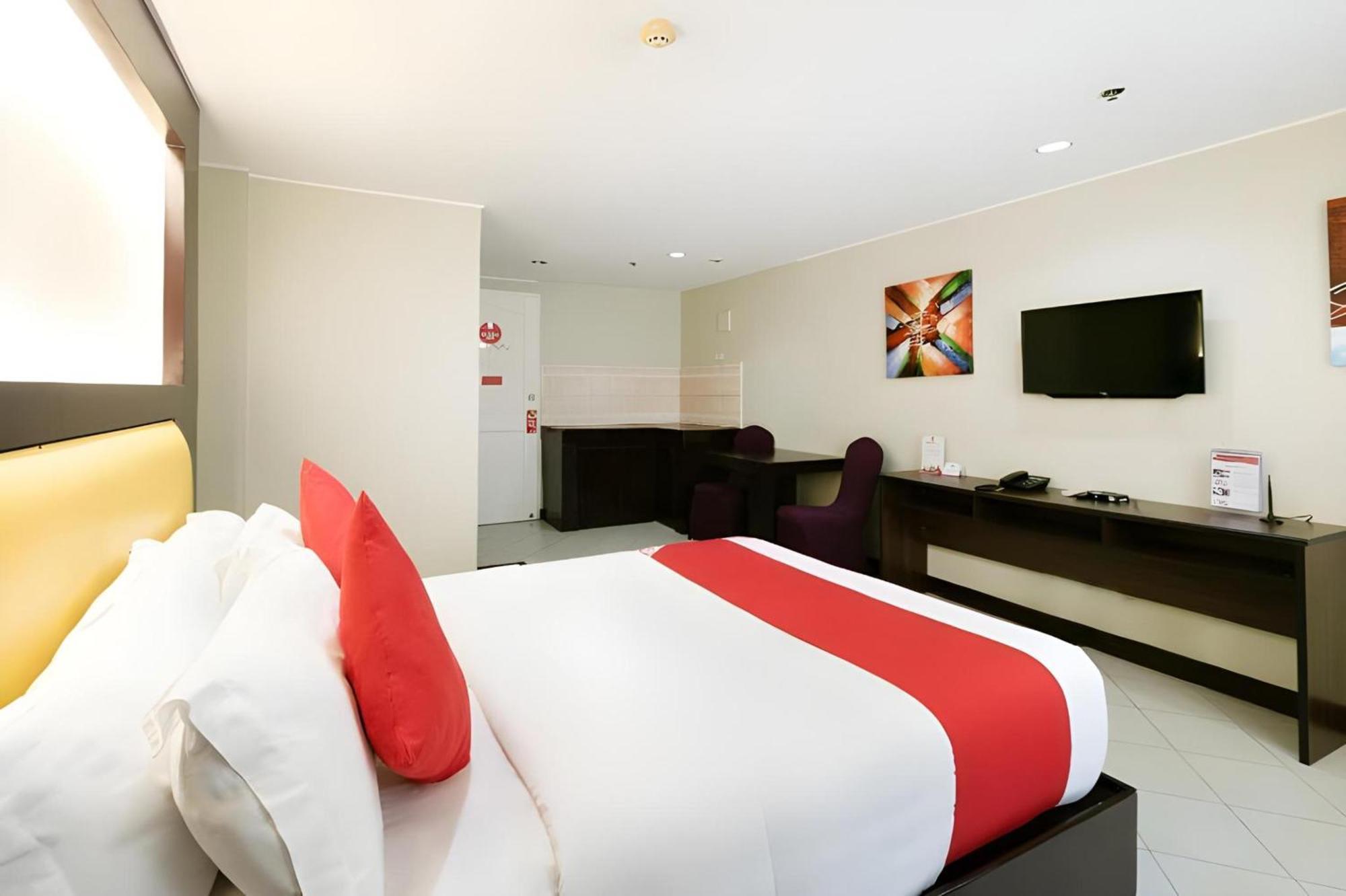 Oyo 115 Northridge Mansions Hotell Quezon City Exteriör bild